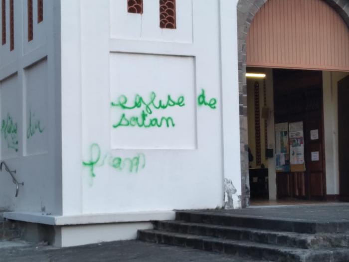 Tags Eglise Bellevue 2