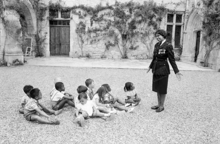 Joséphine Baker et ses enfants ©Georges Menager / Paris Match