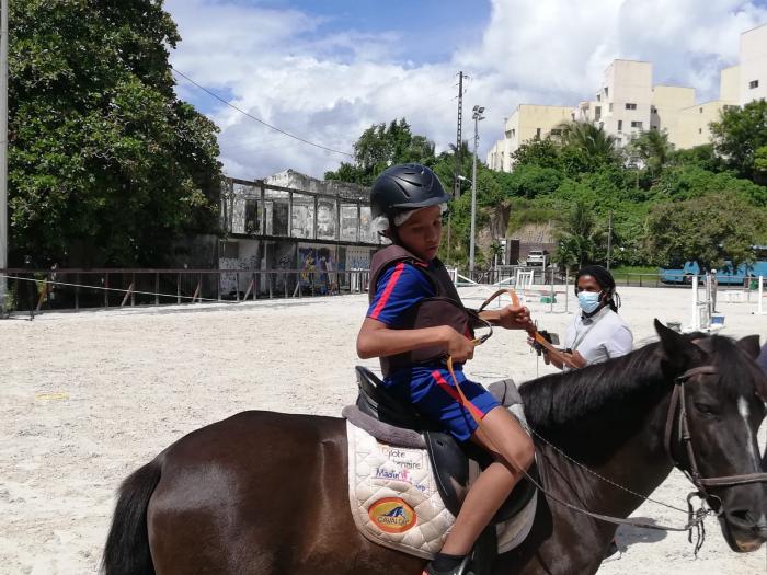 Enfant malade cancer poney
