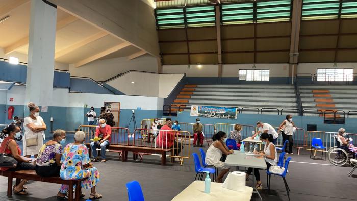 intérieur centre vaccination lamentin