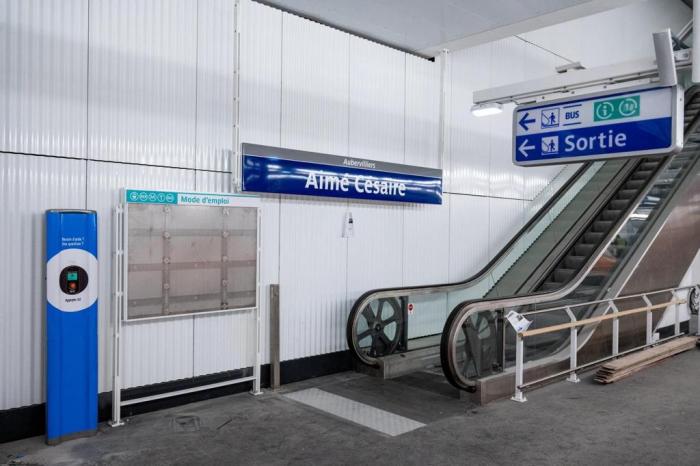 station Aimé Césaire métro