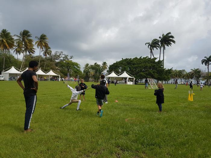 Journée mondiale des parents, activité escrime