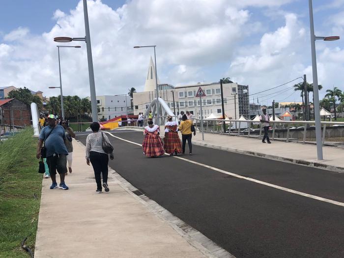 Inauguration du pont du Calebassier au Lamentin