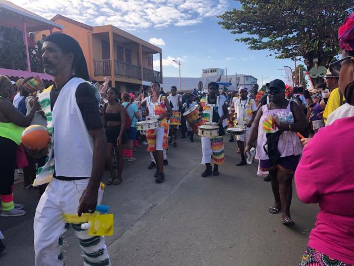 parade du sud lundi gras 2023