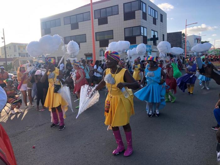 défilé parade du sud lundi gras 2023
