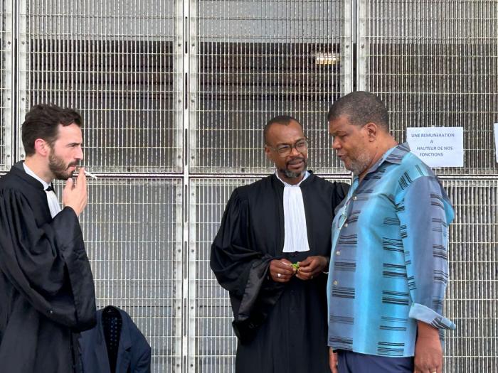 Félix Ismain et ses avocats