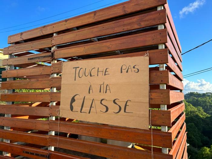 Blocage de l'école Turenne Thénard au Gosier