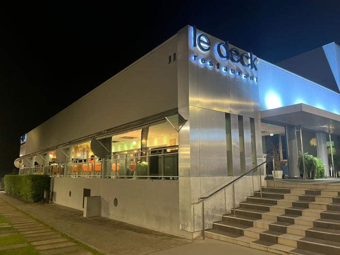 Le Deck restaurant, Madiana