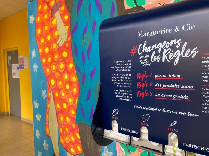 installation distributeur protections hygiéniques