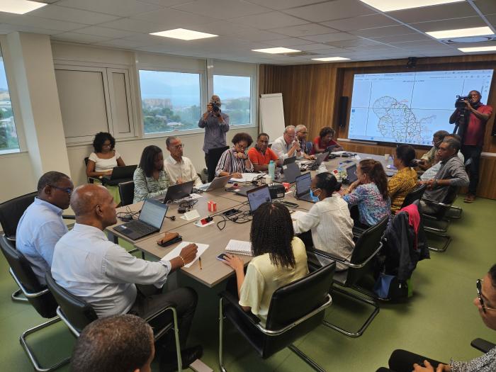 Réunion de gestion de crise à la CTM