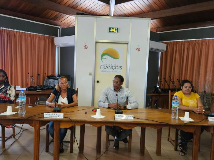 conférence de presse yoles.