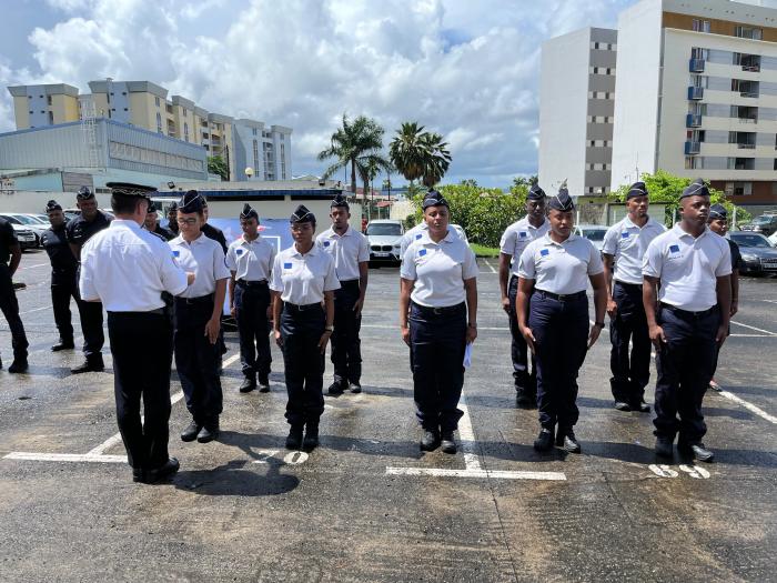 policiers adjoints