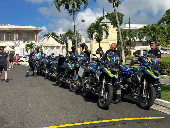 motocycliste police gendarmerie