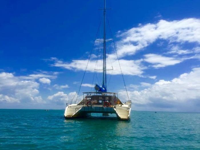 49 réfugiés sur un catamaran 12 places