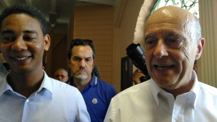 Alain Juppé poursuit sa visite en Martinique