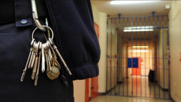 Alcool, drogue : un surveillant de prison en garde à vue
