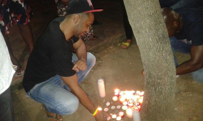 Attentats de Paris : Les hommages continuent