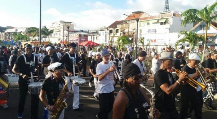 Au carnaval, profitez du son mais protégez vous du bruit