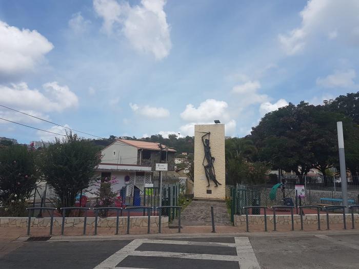 Au Marin, retraite au flambeau et tanbou bèlè à la veille du 22 mé
