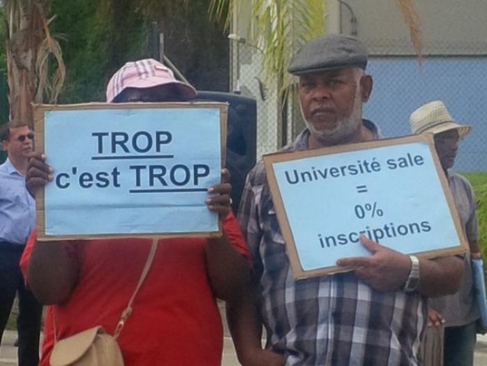 Blocages sur le campus de Schoelcher