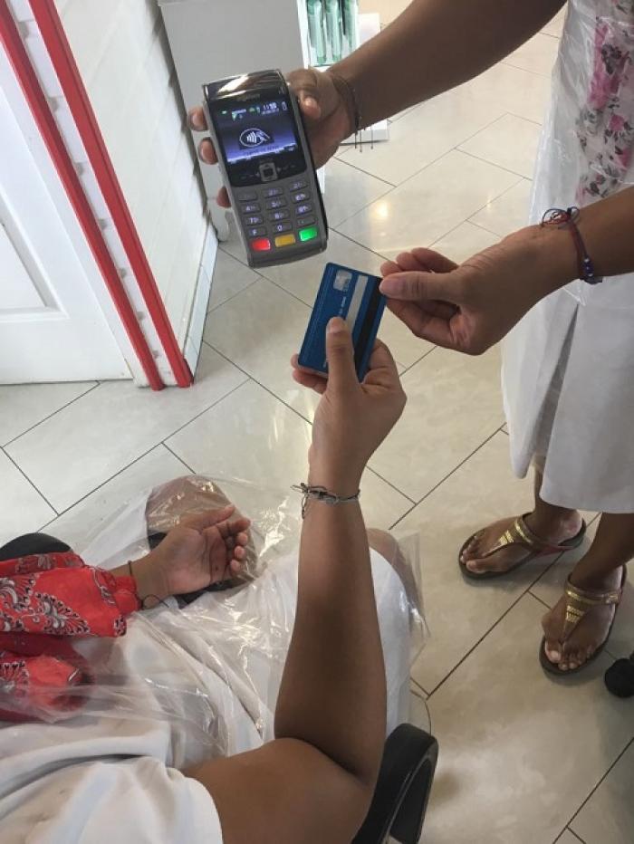 Carte sans contact ... paiement connecté