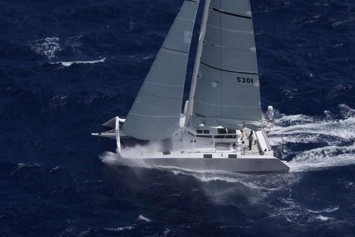 Chavirement d'un voilier. 8 personnes sauvées en mer