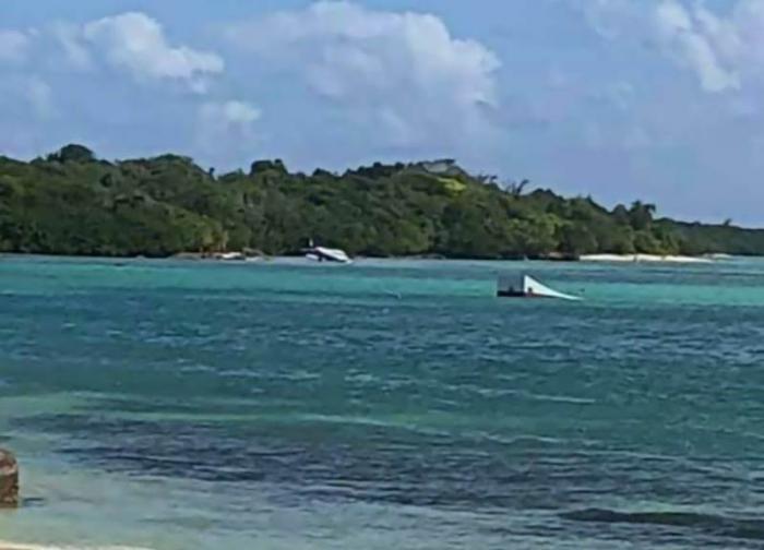Crash d'un petit avion en mer à Saint-François