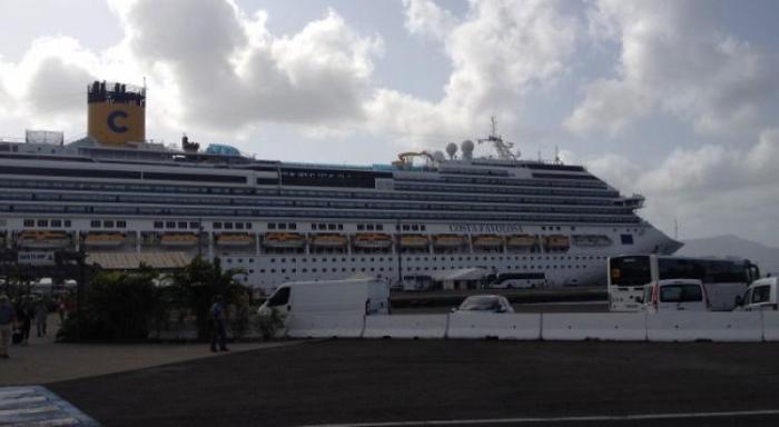 Croisières : nouveau blocage de bus d'excursions par les taxiteurs