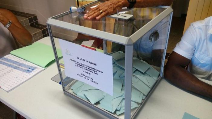 CTM : une mobilisation en demi-teinte dans les bureaux de vote