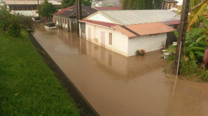 De fortes pluies causent des montées des eaux à Saint-Pierre