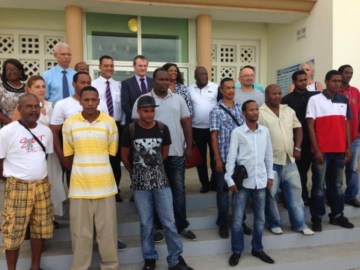 Des brigades vertes pour lutter contre les sargasses