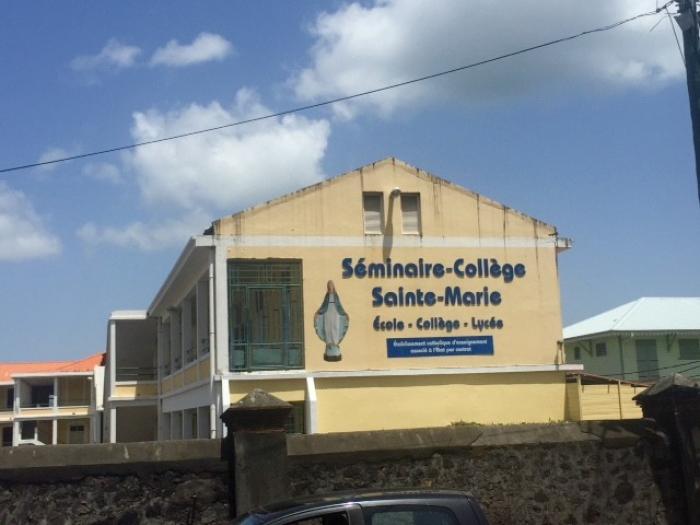 Des enseignantes en grève au Séminaire - Collège !