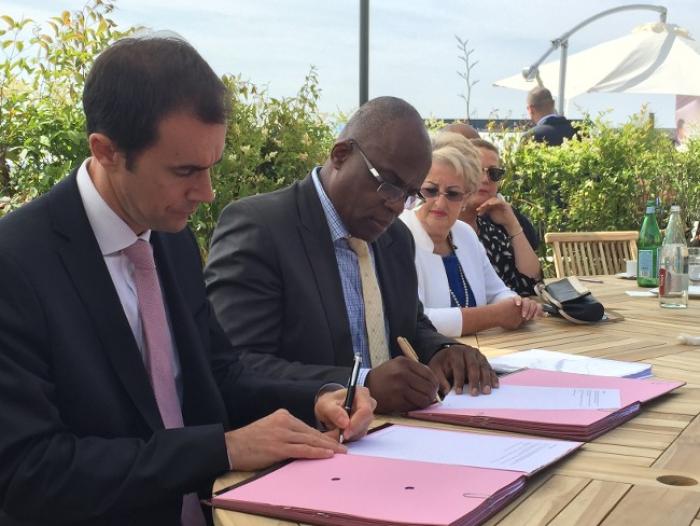 Des pilotes de ligne formés en Guadeloupe grâce à un partenariat Enac/Cace