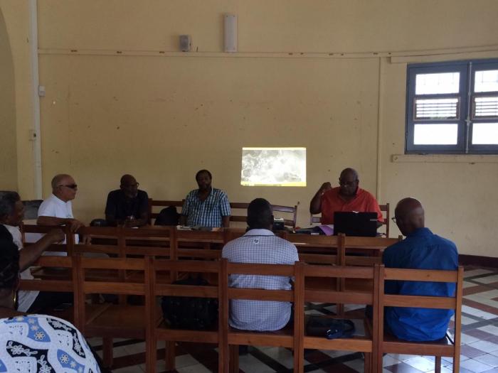 Des riverains de Sainte-Marie debouts pour libérer l'accès du chemin rural de Morne Bataillon