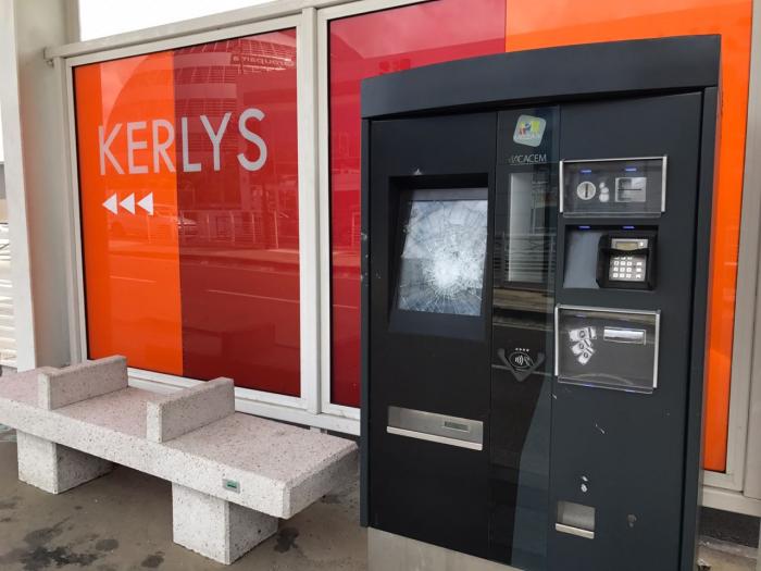 Des vandales s'attaquent aux bornes à tickets du TCSP