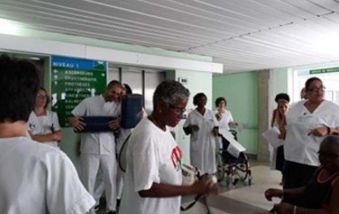 Débrayage d'une partie du personnel de l'hôpital du Carbet