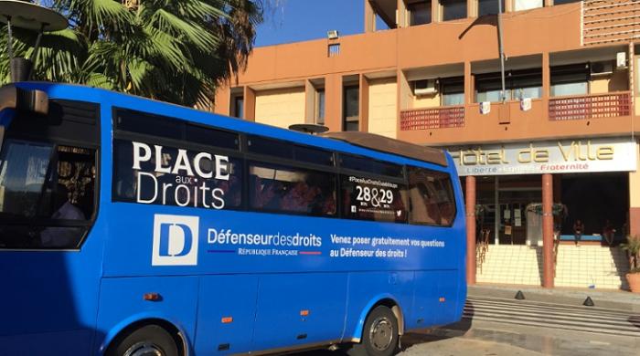 Défenseur des droits: un bus accessible pendant 2 jours