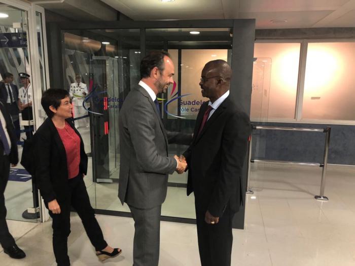 Edouard Philippe au pas de course en Guadeloupe ce dimanche