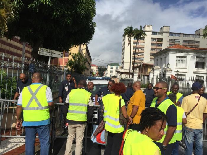 Gilets jaunes : une mobilisation faiblement suivie en Martinique