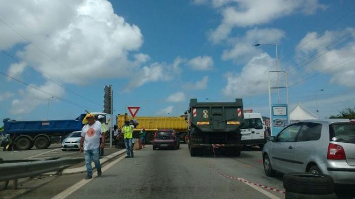 Grève générale et illimitée en Guyane