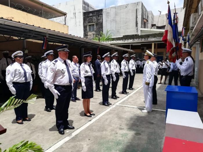 Hommage aux policiers morts pour la France