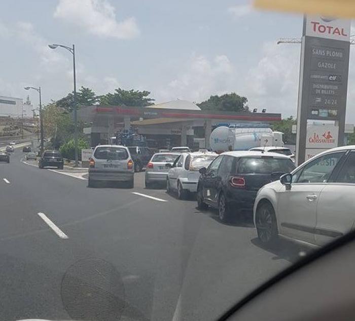 Huit stations-service réapprovisionnées