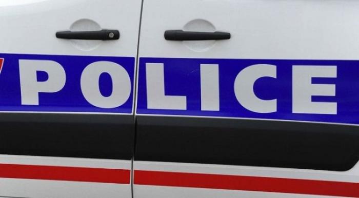 Il donne un coup de tête à un fonctionnaire de police en pleine audition