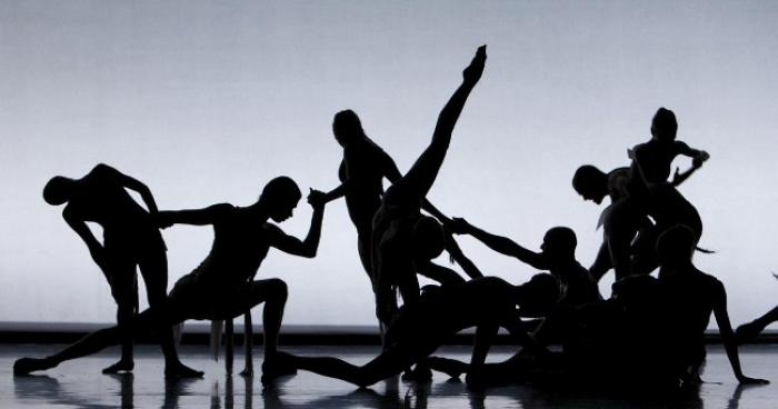 Ils braquent un cours de danse
