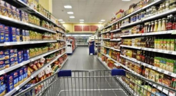ISAAC : les hypermarchés pris d'assaut par la population