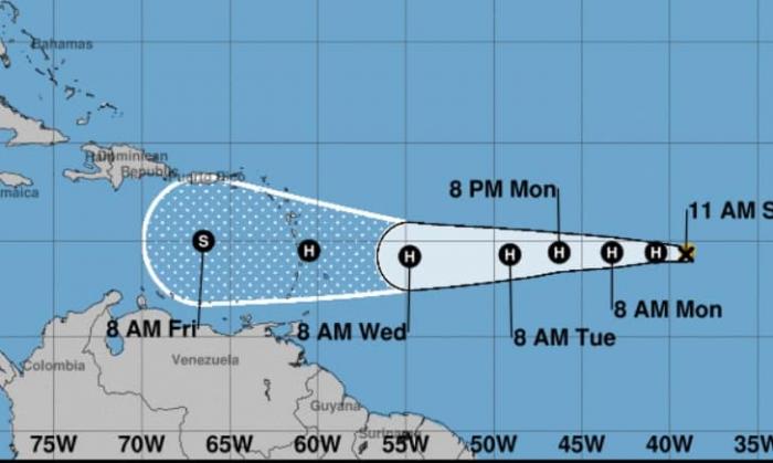 Isaac se renforce et devrait devenir un ouragan rapidement