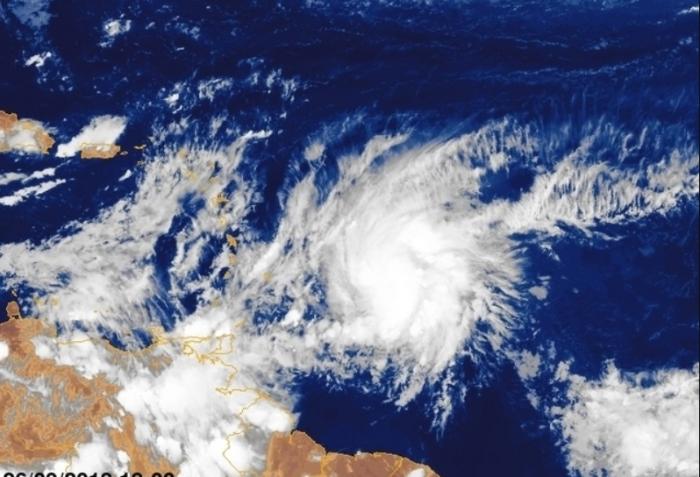 KIRK : la vigilance orange cyclone déclenchée, pas d'école et de crèche jeudi