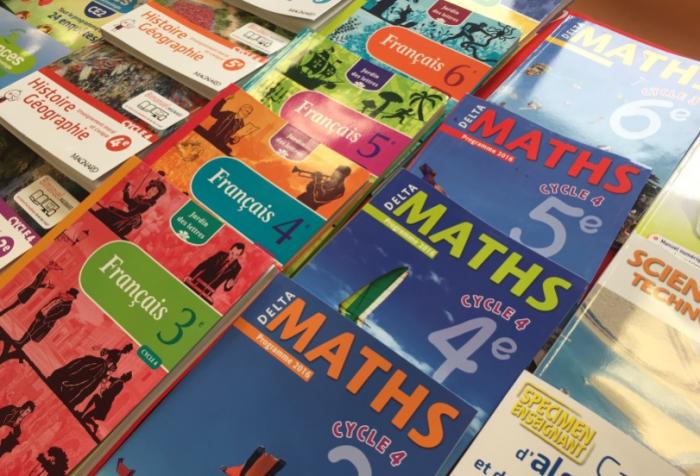 L’état ne veut plus financer les manuels scolaires au collège