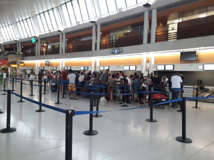 L'aéroport Aimé Césaire reprend son activité après la fermeture de jeudi.