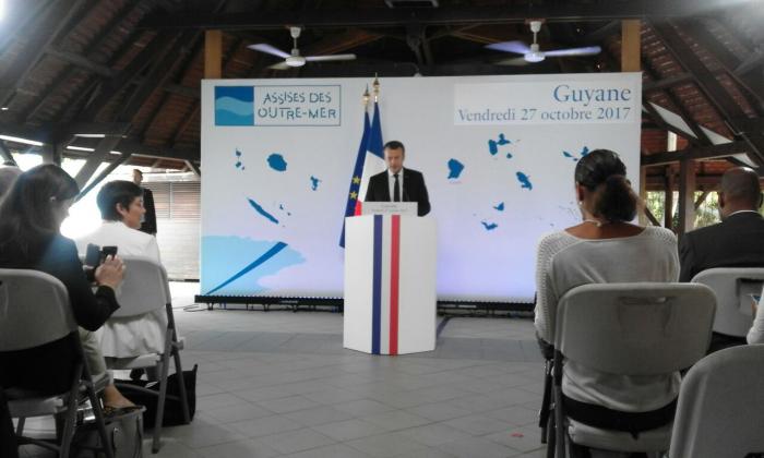 "L'Etat reste engagé sur les accords de Guyane" déclare Emmanuel Macron